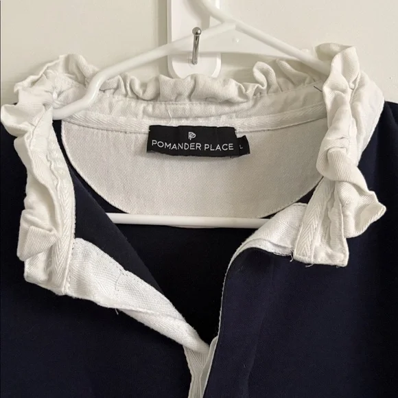 Pomander Place/Tuckernuck navy top- large - Picture 2 of 3
